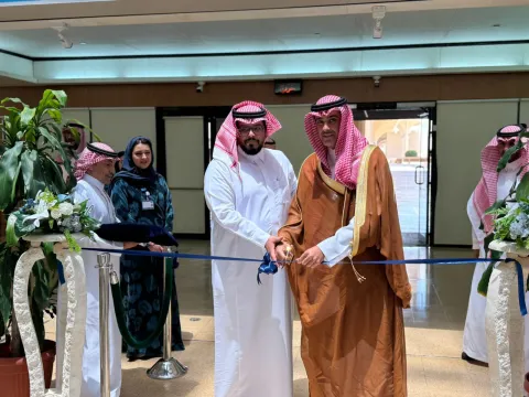 عمادة شؤون المكتبات تحتفي باليوم العالمي للمتاحف عبر معرض “المتاحف جسور المعرفة”